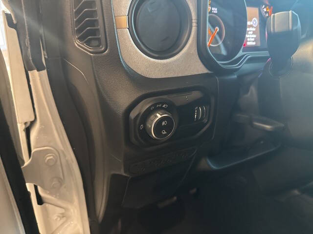 2024 Jeep Gladiator NightHawk