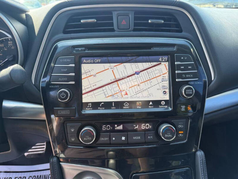 2017 Nissan Maxima 3.5 SR