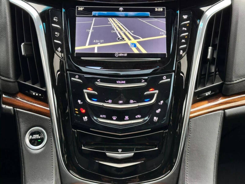 2016 Cadillac Escalade Luxury Collection