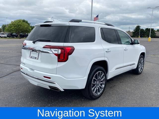 2023 GMC Acadia Denali