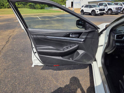 2023 Nissan Maxima 3.5 Platinum