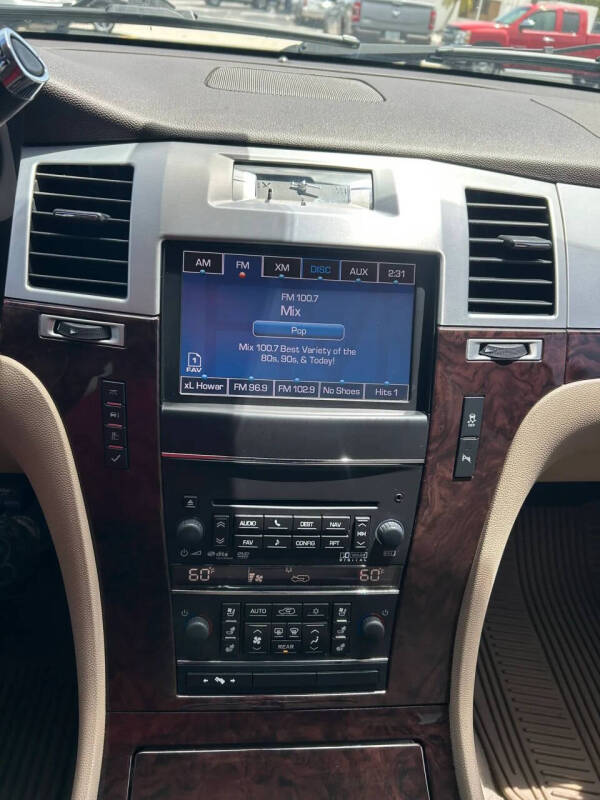 2013 Cadillac Escalade ESV Luxury