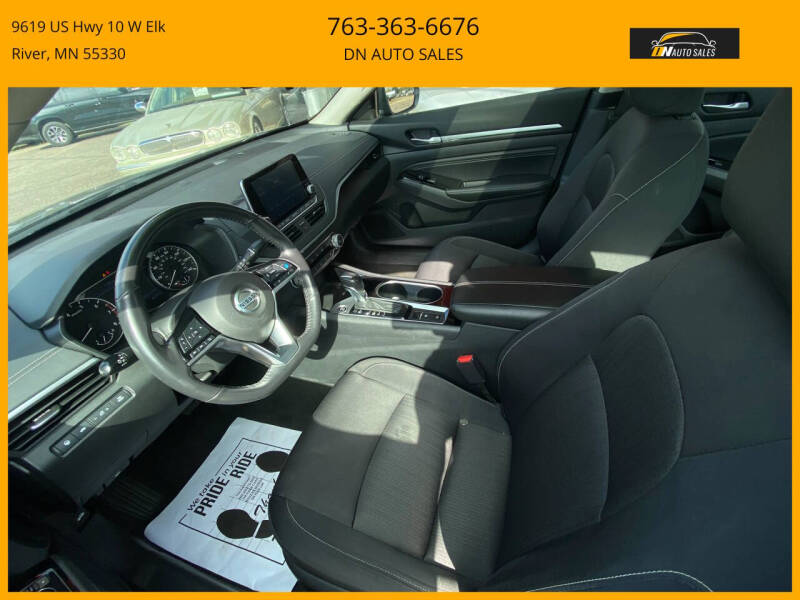 2022 Nissan Altima 2.5 SV