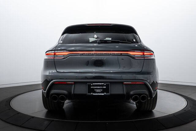 2025 Porsche Macan T