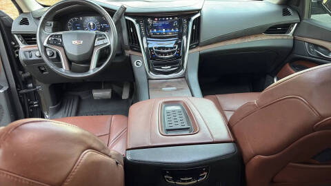2017 Cadillac Escalade Premium Luxury
