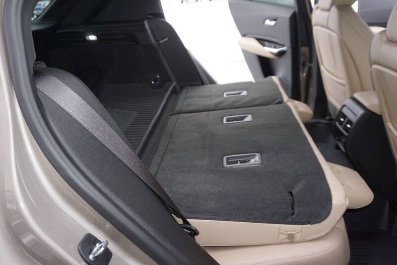 2024 Cadillac XT4 Luxury