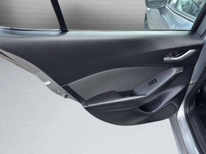 2016 Mazda MAZDA3 i Sport