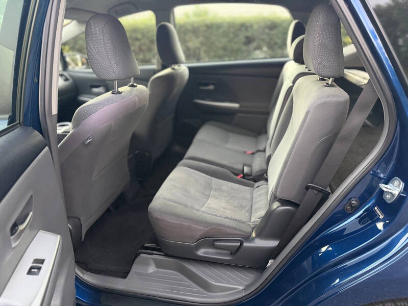 2012 Toyota Prius v Three