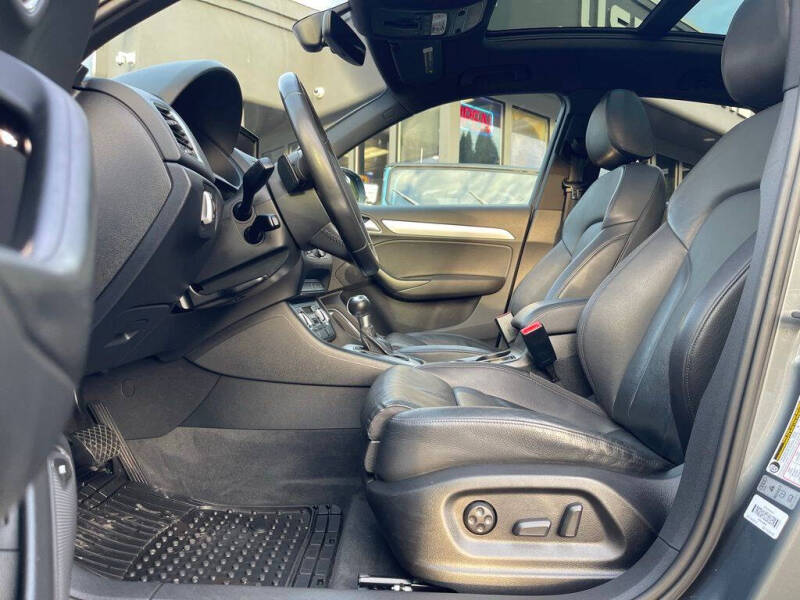 2015 Audi Q3 2.0T quattro Prestige