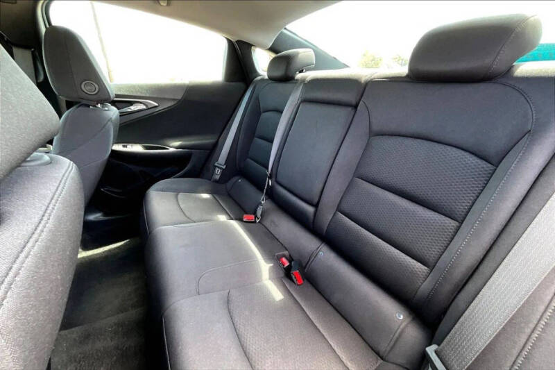 2025 Chevrolet Malibu LT