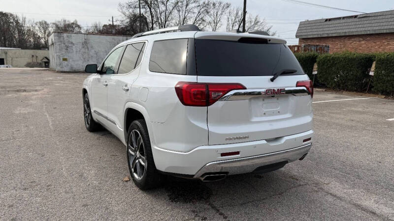 2017 GMC Acadia Denali