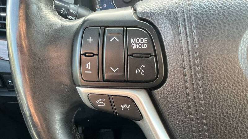 2017 Toyota Sienna Limited 7-Passenger