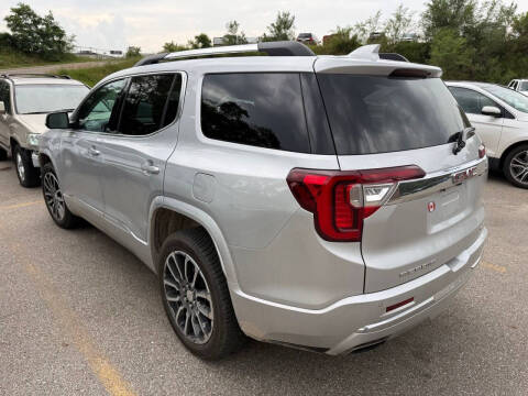 2020 GMC Acadia Denali