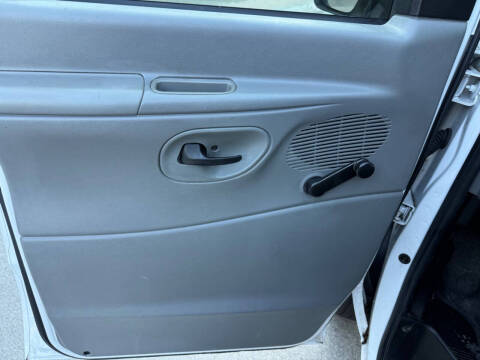 2006 Ford E-Series E-150