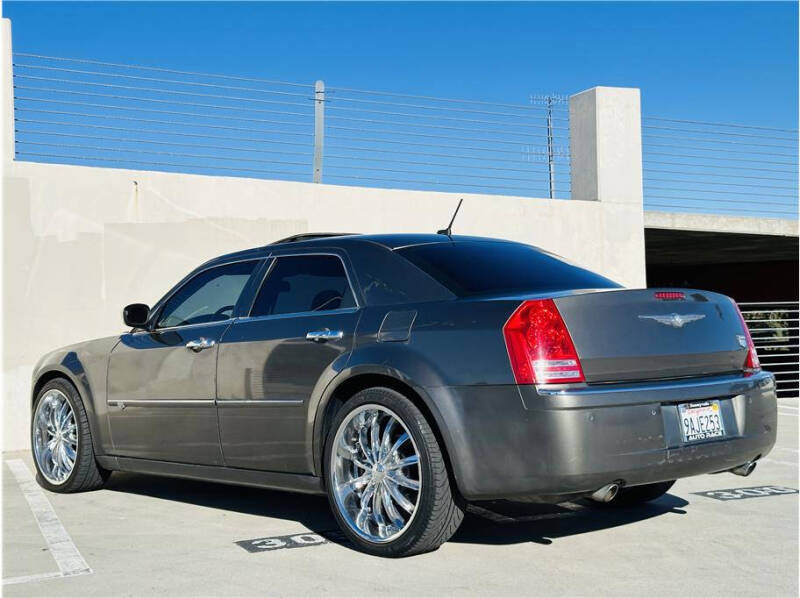 2008 Chrysler 300 C photo 6