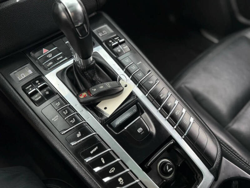 2018 Porsche Macan GTS