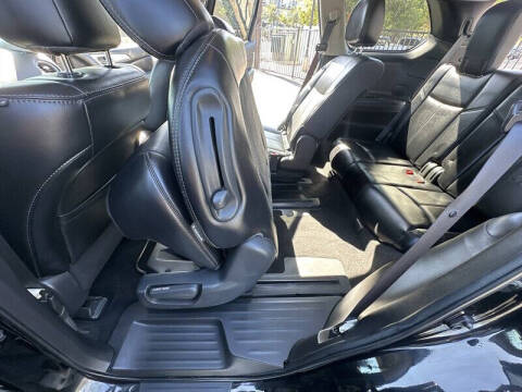 2020 Nissan Pathfinder SL