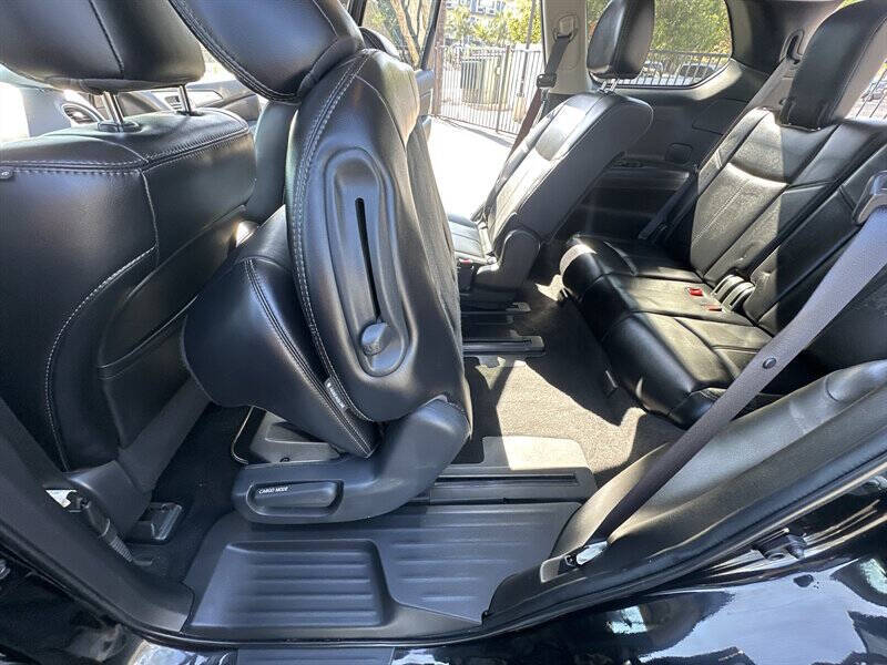 2020 Nissan Pathfinder SL