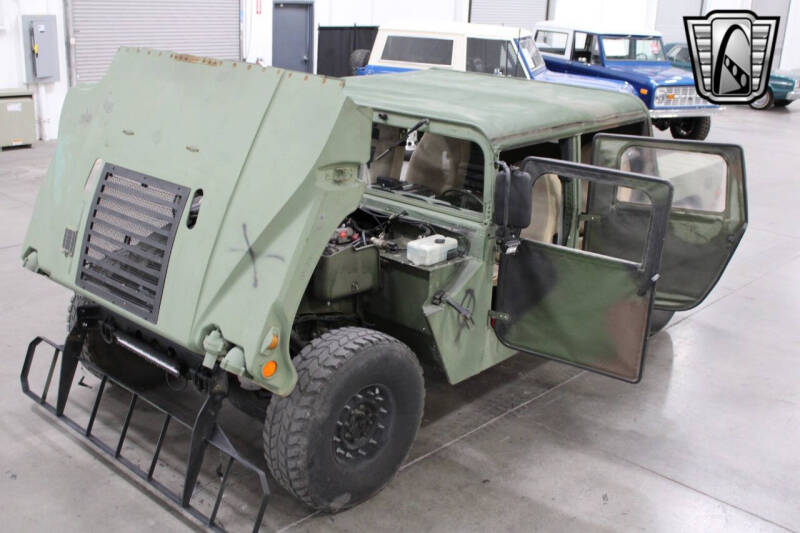 1992 AM General M998 Humvee