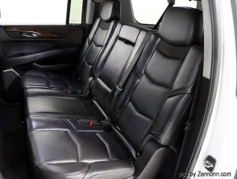 2018 Cadillac Escalade ESV Luxury