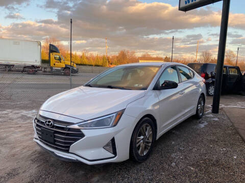 2019 Hyundai Elantra SE