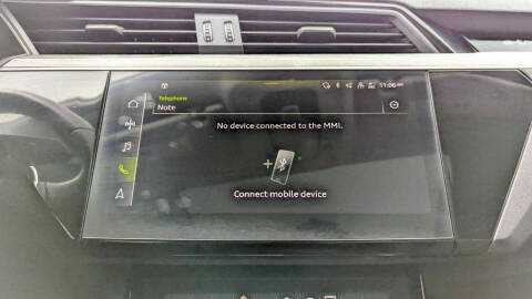 2021 Audi e-tron quattro Premium