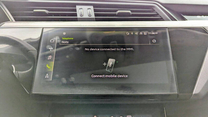 2021 Audi e-tron quattro Premium