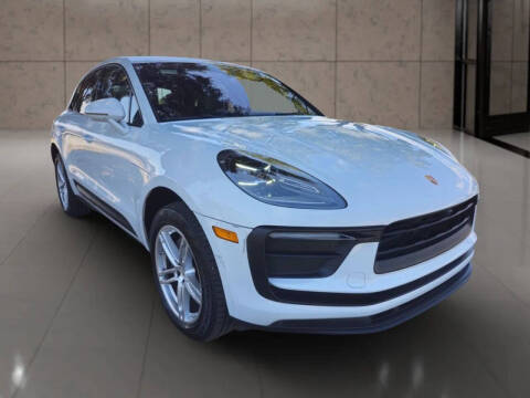 2022 Porsche Macan