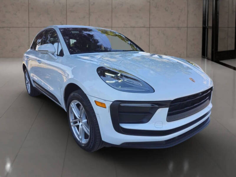 2022 Porsche Macan