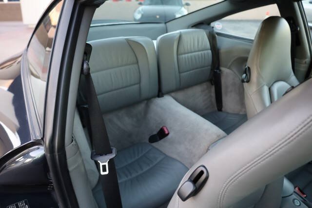 2004 Porsche 911 Carrera 4S