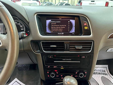 2012 Audi Q5 3.2 quattro Premium Plus