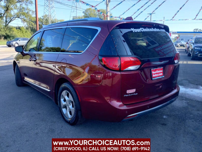 2017 Chrysler Pacifica Touring-L Plus