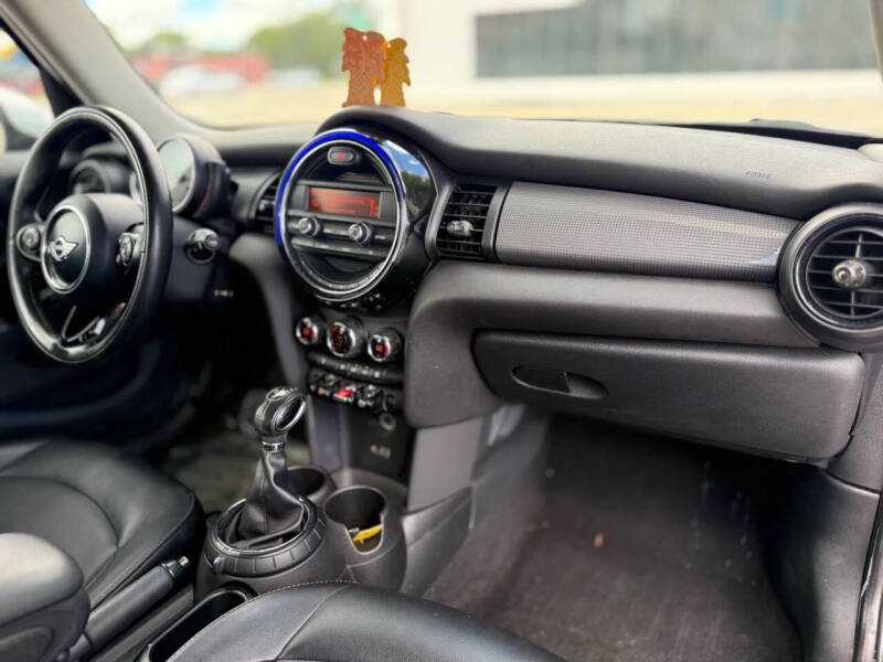 2015 MINI Hardtop 4 Door Cooper