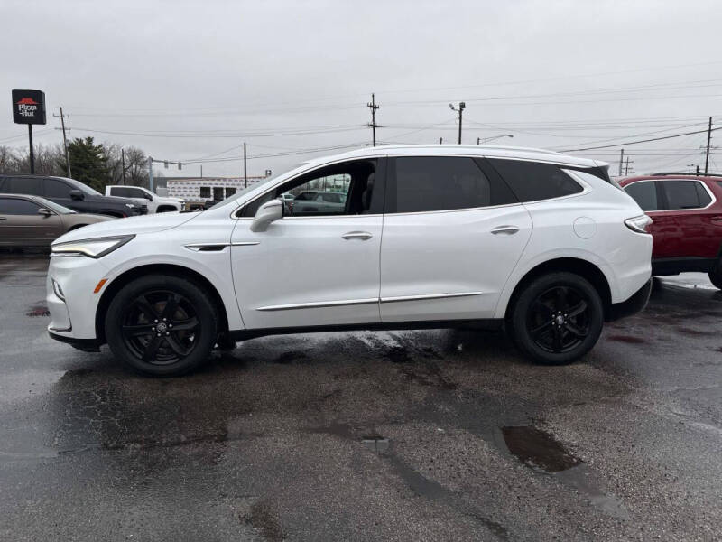 2024 Buick Enclave Essence