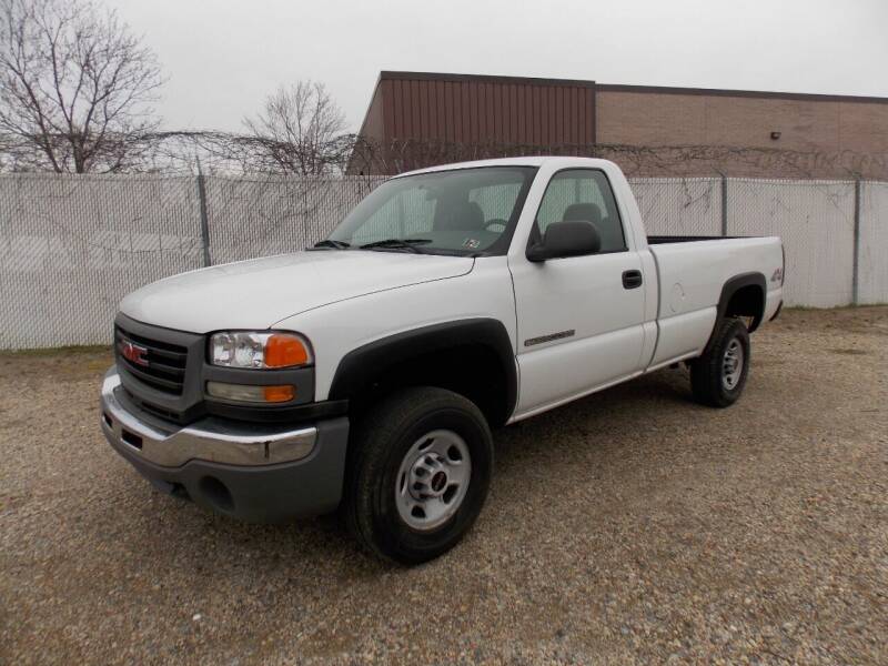 2004 GMC Sierra 2500HD for sale at Amazing Auto Center in Capitol Heights MD