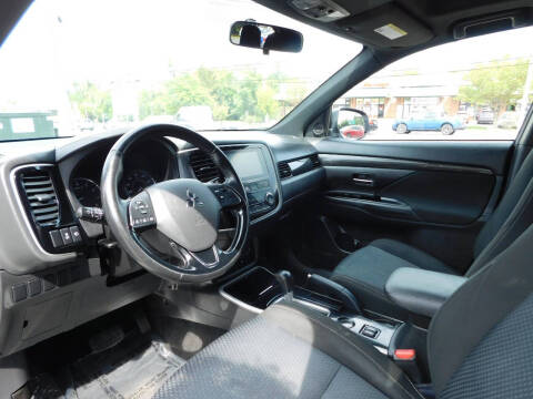 2018 Mitsubishi Outlander LE