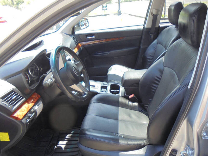 2011 Subaru Outback 2.5i Limited