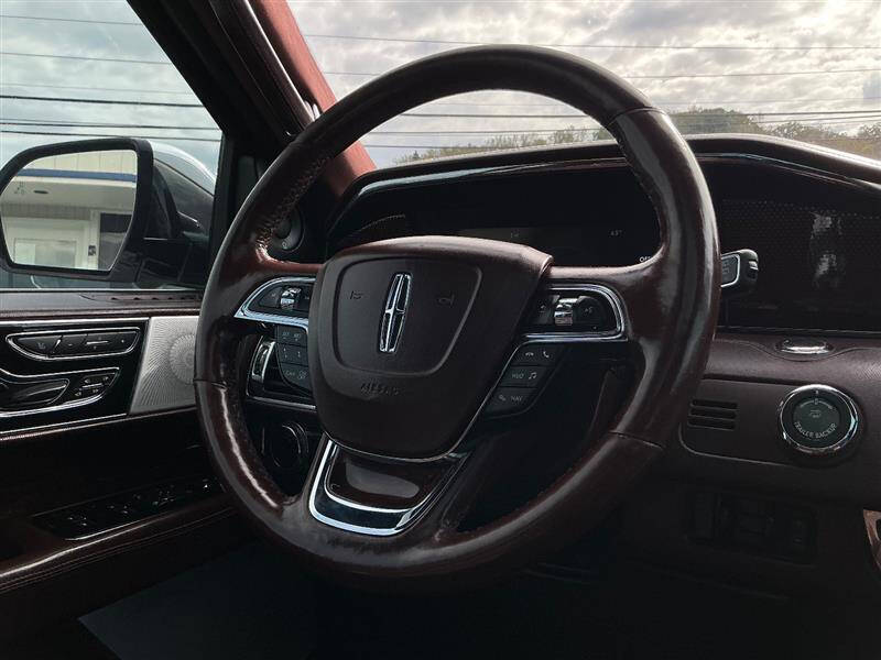 2018 Lincoln Navigator Black Label