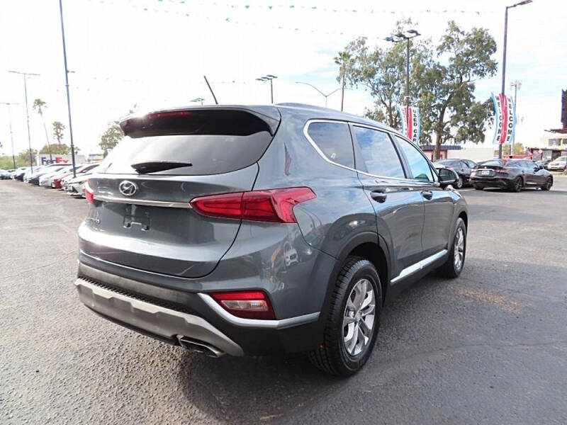 2020 Hyundai Santa Fe SE
