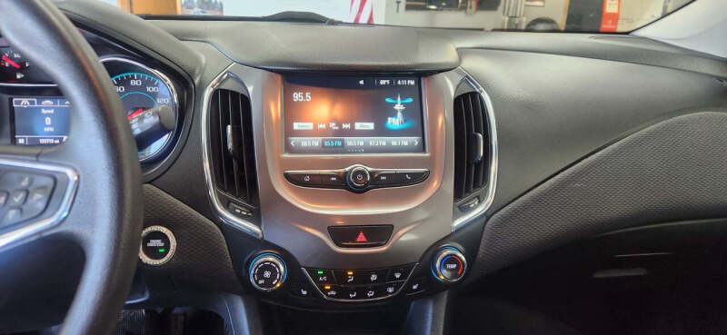 2018 Chevrolet Cruze LT Auto