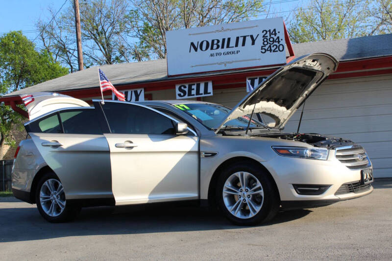 2017 Ford Taurus SEL