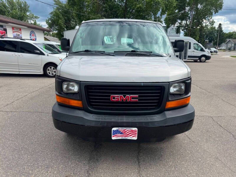 2006 GMC Savana LS 1500