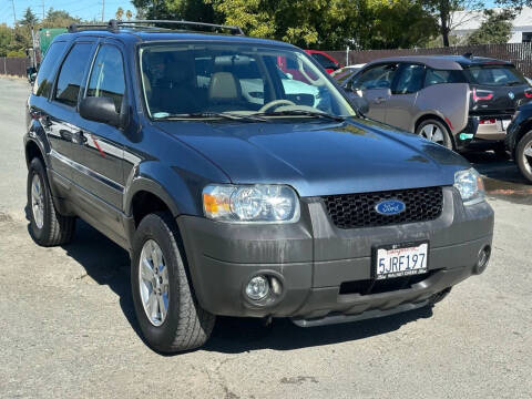 2005 Ford Escape XLT