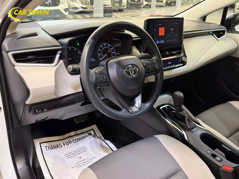 2023 Toyota Corolla LE