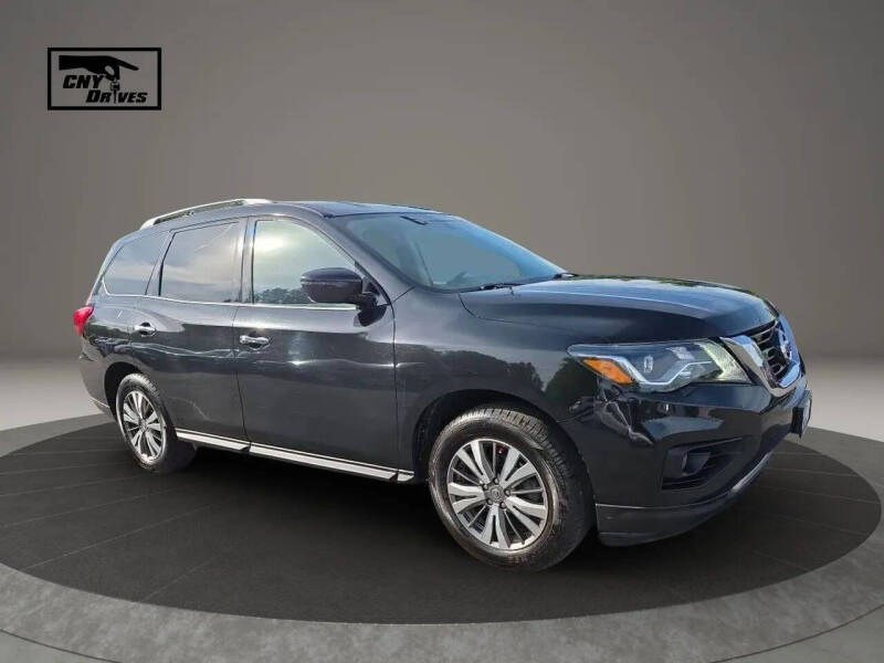 2020 Nissan Pathfinder SV