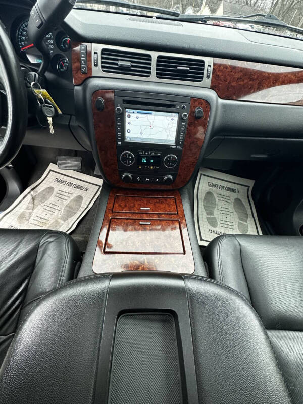 2013 Chevrolet Suburban LTZ