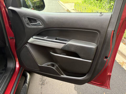 2017 Chevrolet Colorado LT