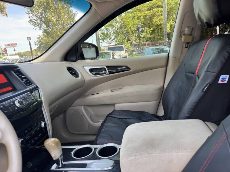 2014 Nissan Pathfinder S