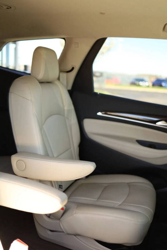 2018 Buick Enclave Essence