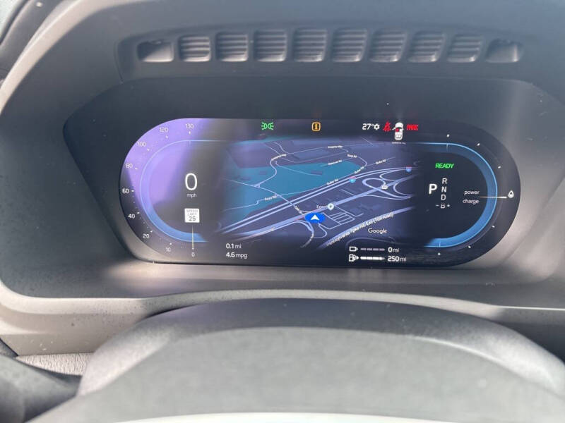 2024 Volvo XC90 Recharge T8 Ultimate Bright Theme 7P